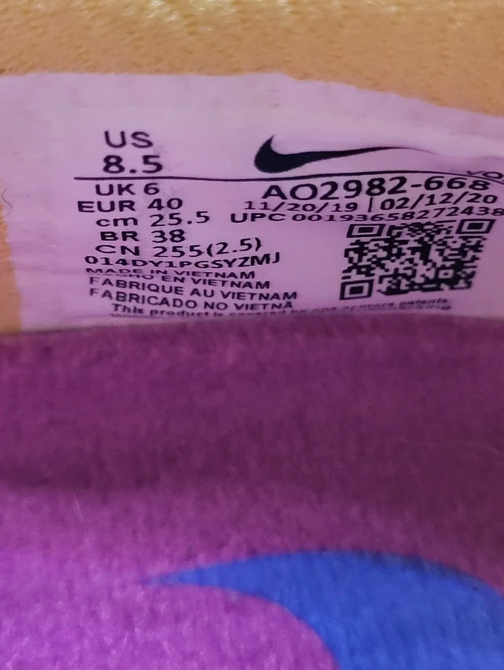 Nike Metcon 5 Training Shoes Womens 8.5 Pink Yellow Gym Sneakers AO2982-668
